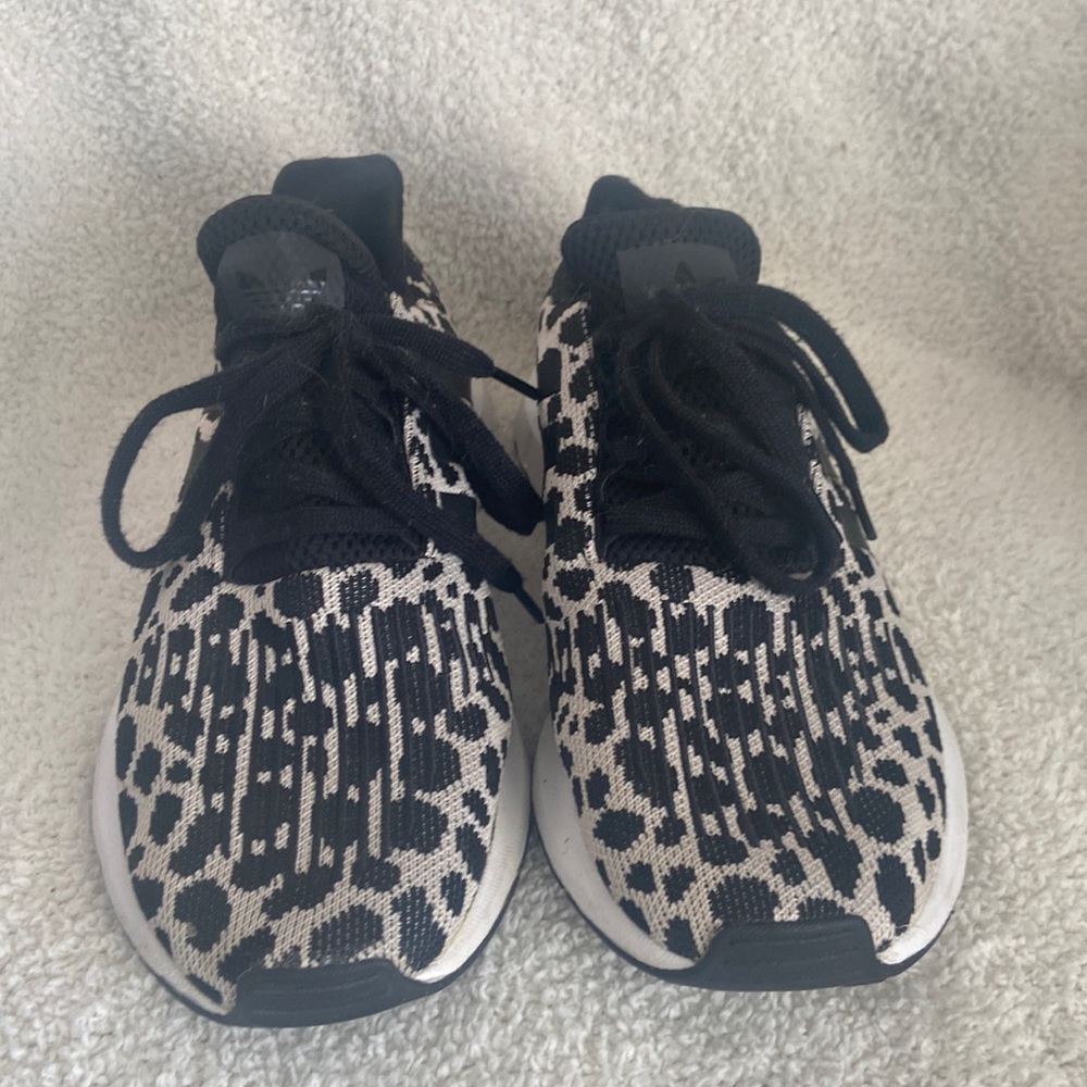 Adidas Leopard Tennis Shoes Size 7.5